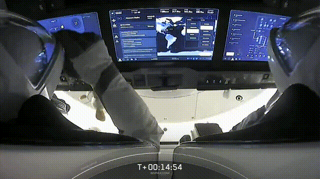 b35d80ff2516a120497a68a33141a1da.gif