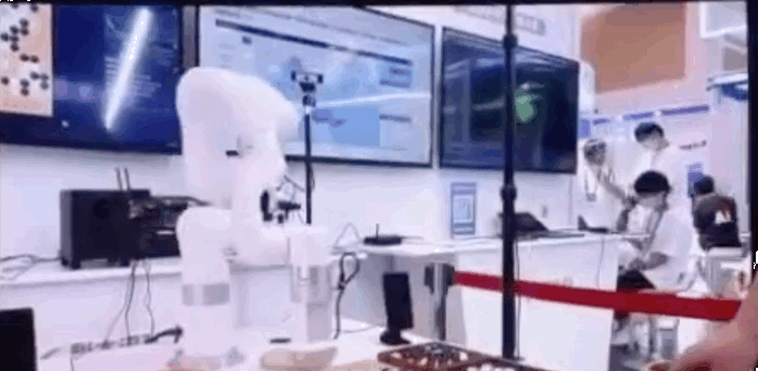 22c44bbf4359111882f9be844a468700.gif